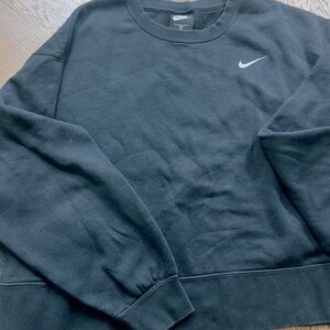 Nike Women’s  Crewneck Black Sweatshirt